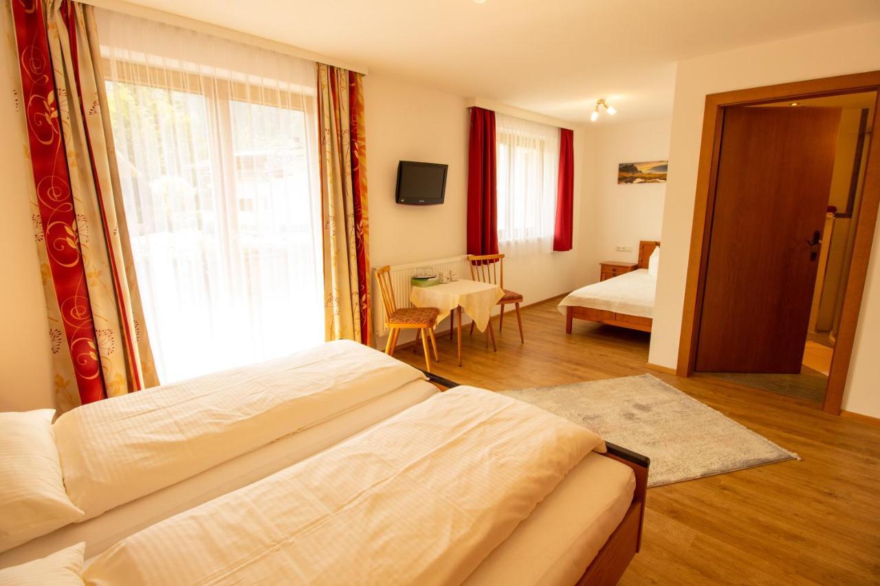 Haus Josef Bed & Breakfast Mayrhofen Bagian luar foto