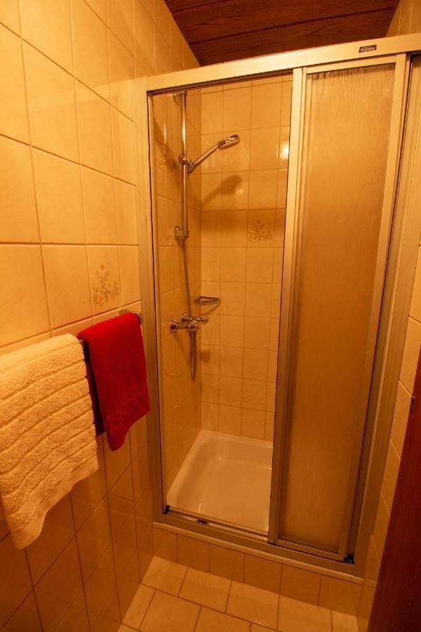 Haus Josef Bed & Breakfast Mayrhofen Bagian luar foto